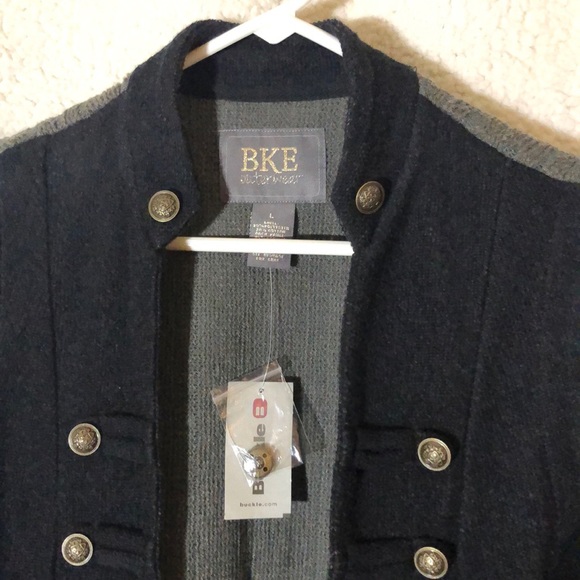 Knitted vest - Picture 3 of 3